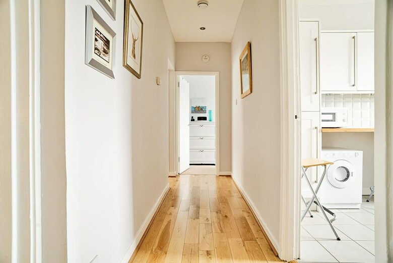 Bright Royal Mile Apartment