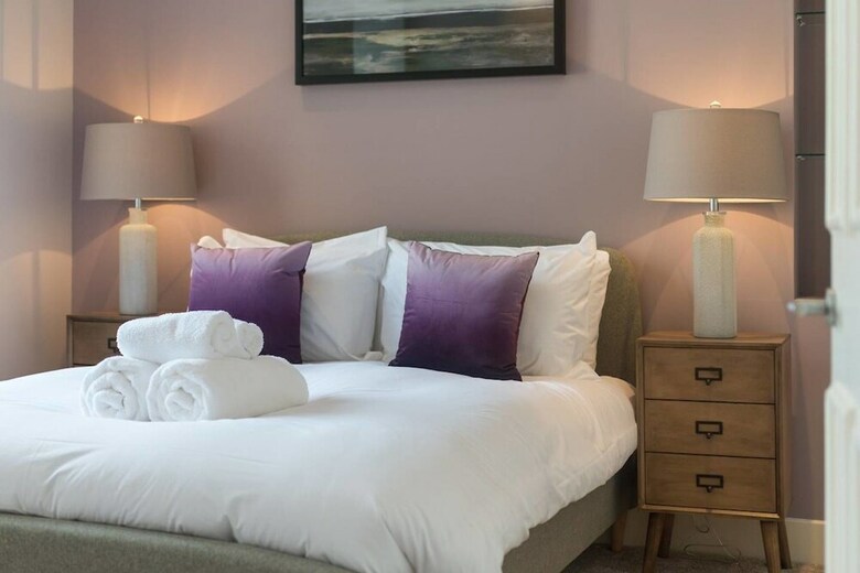 5-star Luxurious George Street Apartment