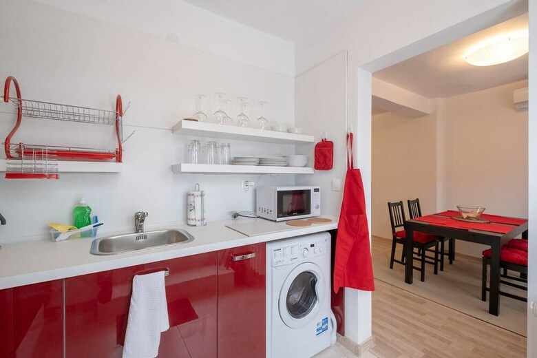 Fm Deluxe 1-bdr Apartment With Balcony - Lz