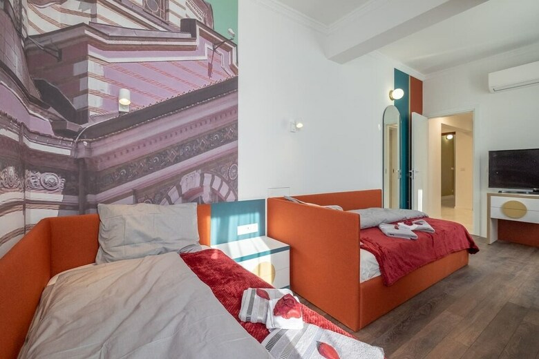 Fm Luxury 3-bdr Apartment - Splendid Shapes