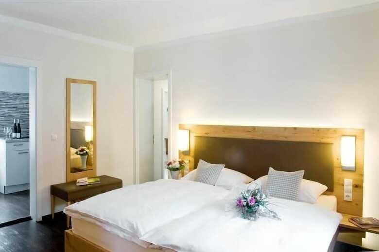 Hotel G�stehaus Und Weingut Peth