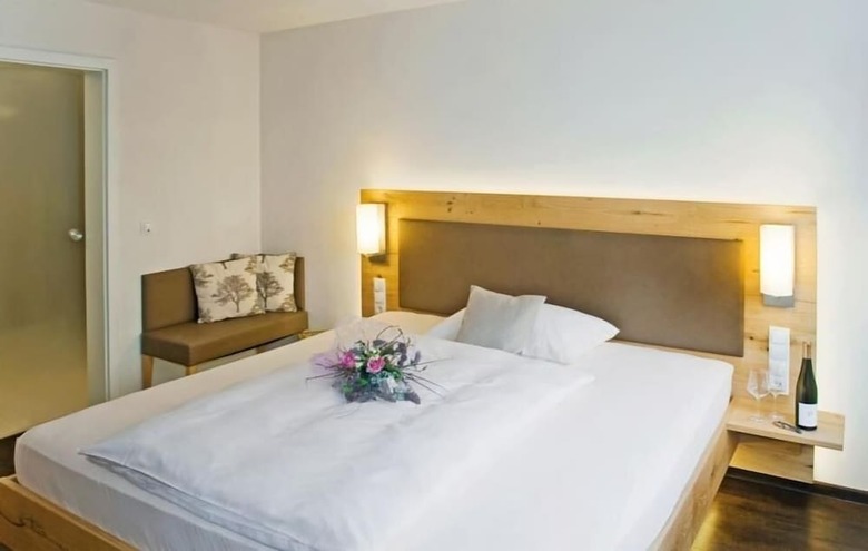 Hotel G�stehaus Und Weingut Peth