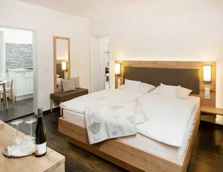 Hotel G�stehaus Und Weingut Peth