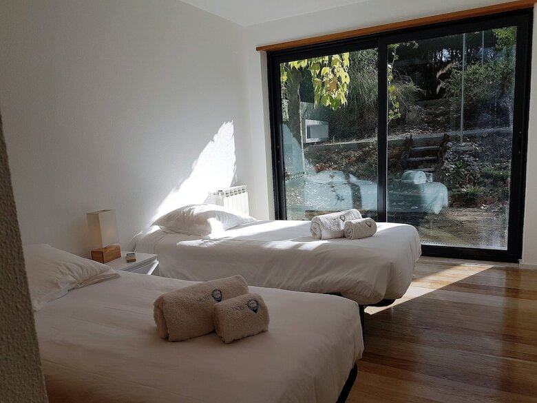 Aroeira Paradise Villa By Host-point