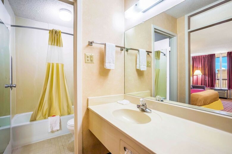 Motel Econo Lodge Cave City