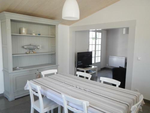 Apartments And Villas - Saint Clement Des Baleines