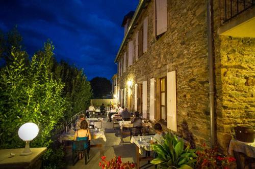 Hotel Logis Hostellerie Des Lauriers