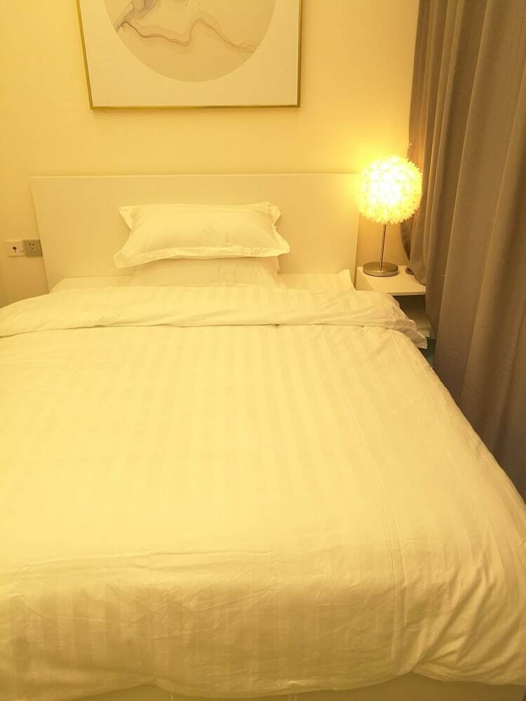 Shenzhen Found Heranmall Apartment