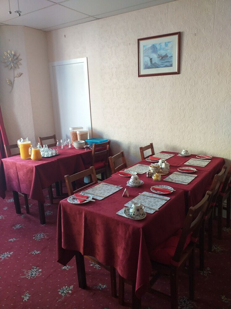 Bed & Breakfast The Clevedon Hotel