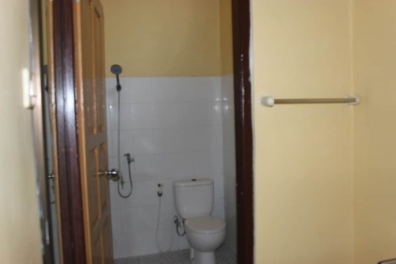 Bed & Breakfast Hotel Dewi Warsiki