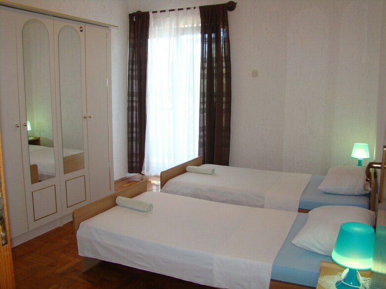 Apartments Ruza Vodice