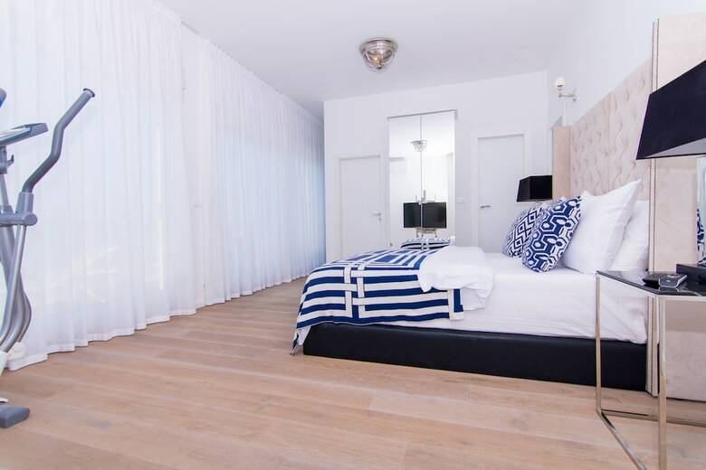 Apartamentos Livingstone Beach House