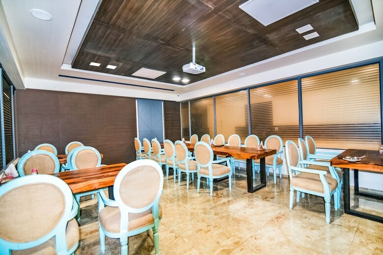 Hotel Shyampuriya Palace