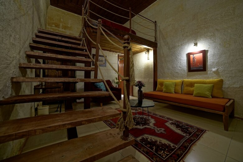 Cappa Rossa Cave Hotel
