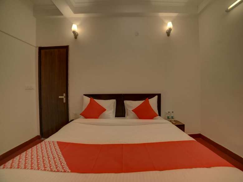 Hotel Oyo Flagship 30552 Sector 53