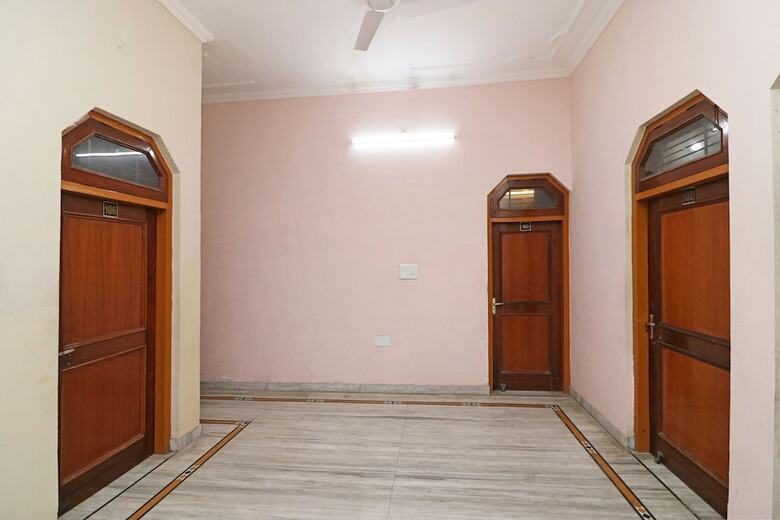 Oyo 16270 Hotel Sweet Home