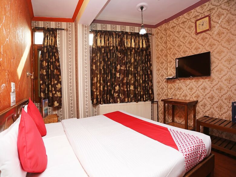 Oyo 24966 Grand Hotel & Restaurant