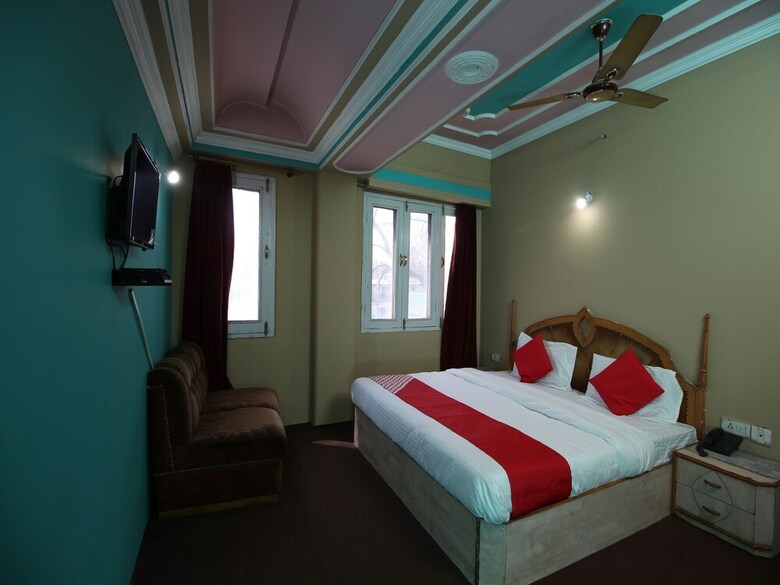 Oyo 29553 Hotel Essar