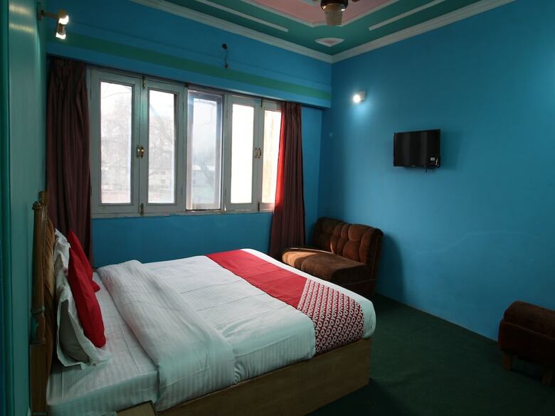 Oyo 29553 Hotel Essar