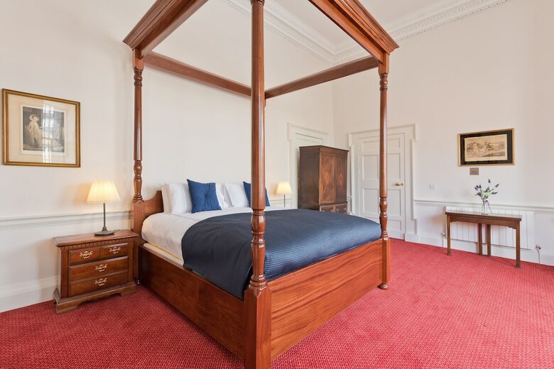 Aparthotel Henrietta Suites City Centre