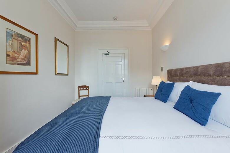 Aparthotel Henrietta Suites City Centre