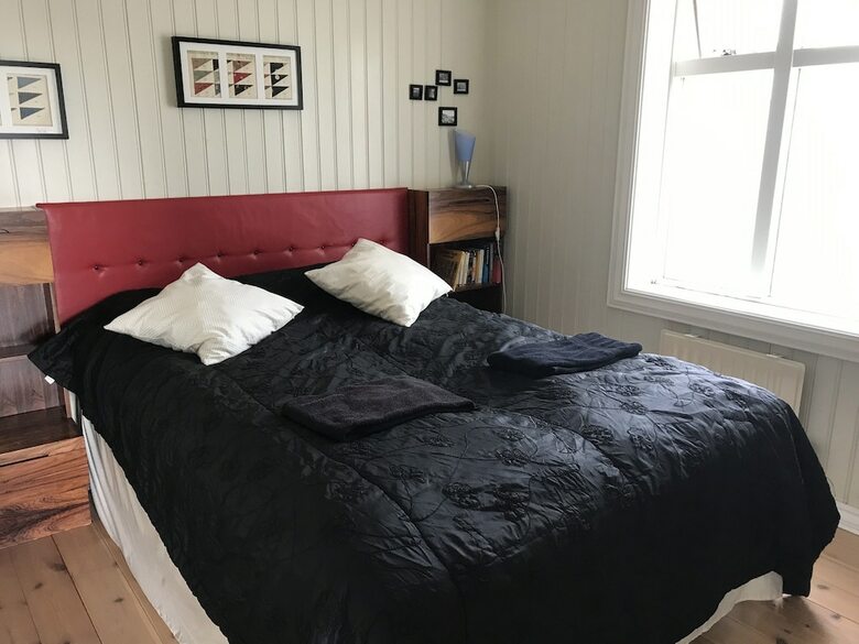 Hotel Guesthouse Steinhusid