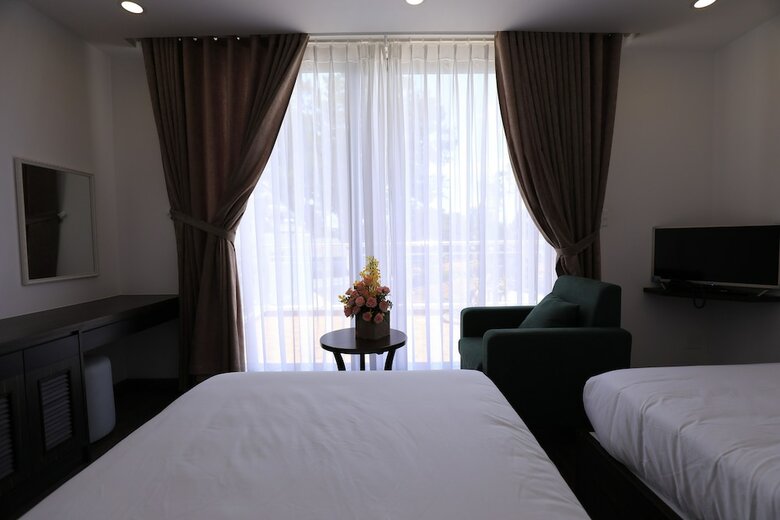 Moonstone Hotel