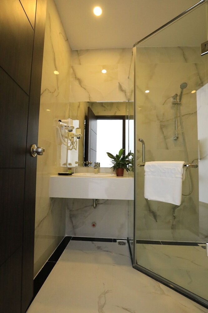 Moonstone Hotel
