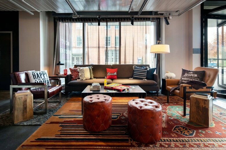 Hotel Moxy Louisville Downtown