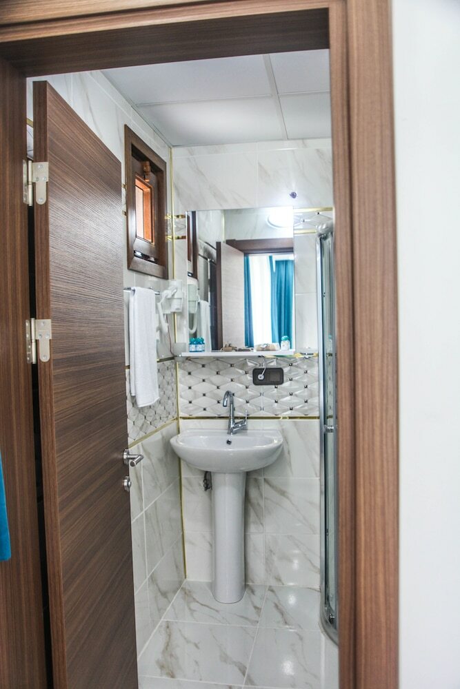 Ravza Otel Uzungol