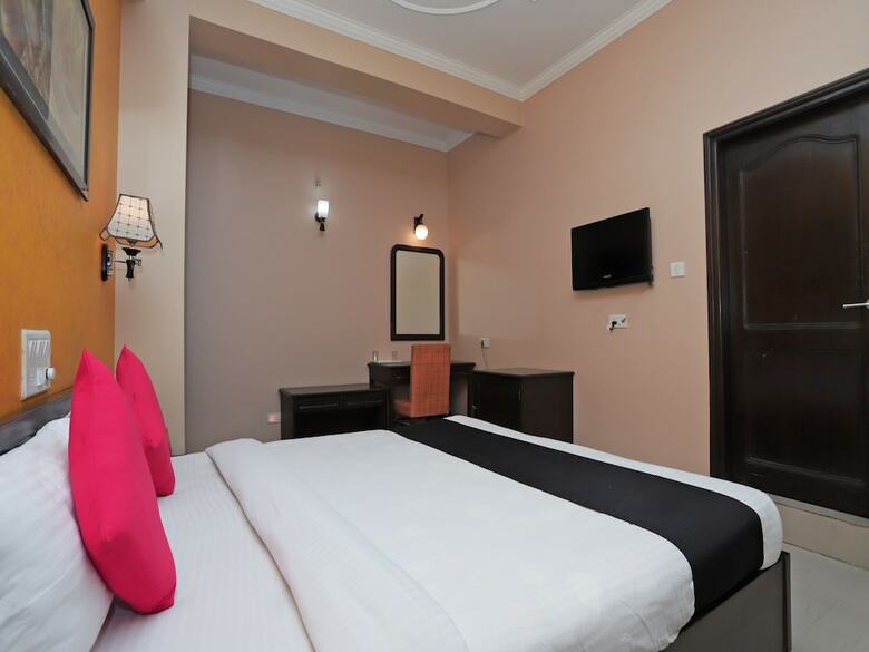 Hotel Rudraksh Plaza