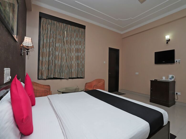 Hotel Rudraksh Plaza