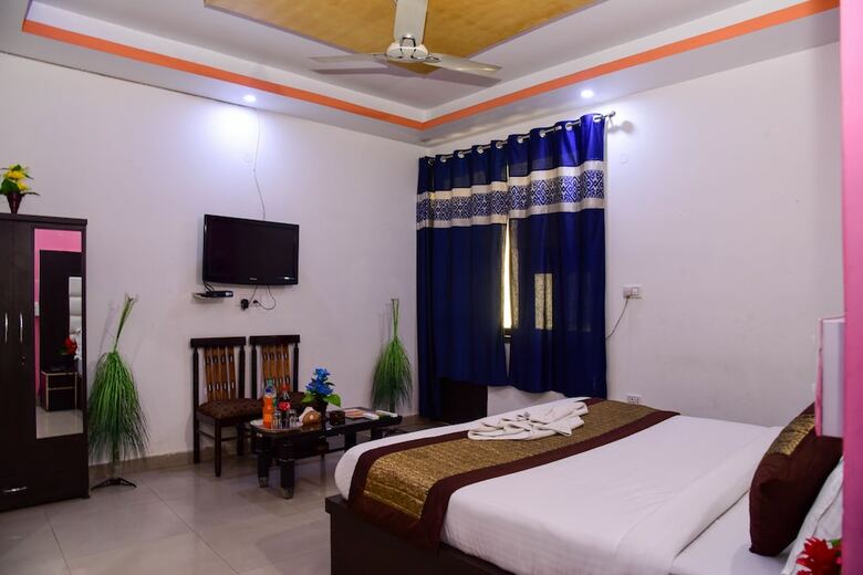 Hotel Rudraksh Plaza