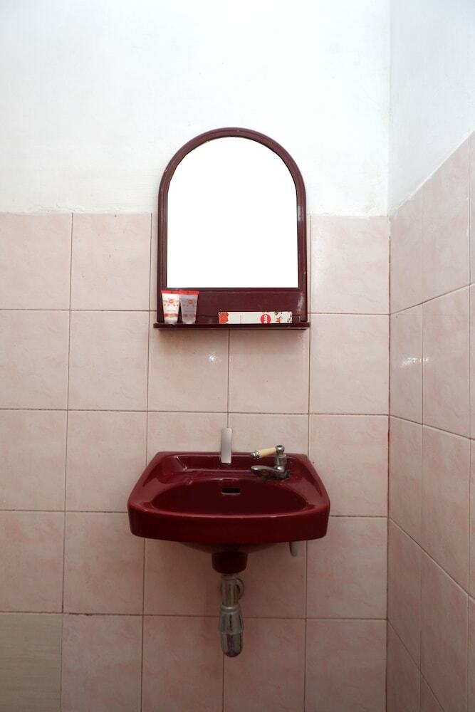 Oyo 860 Rajasa Hotel