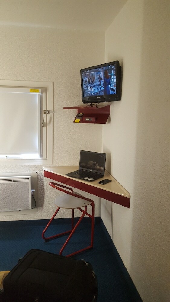 Hotel Thania