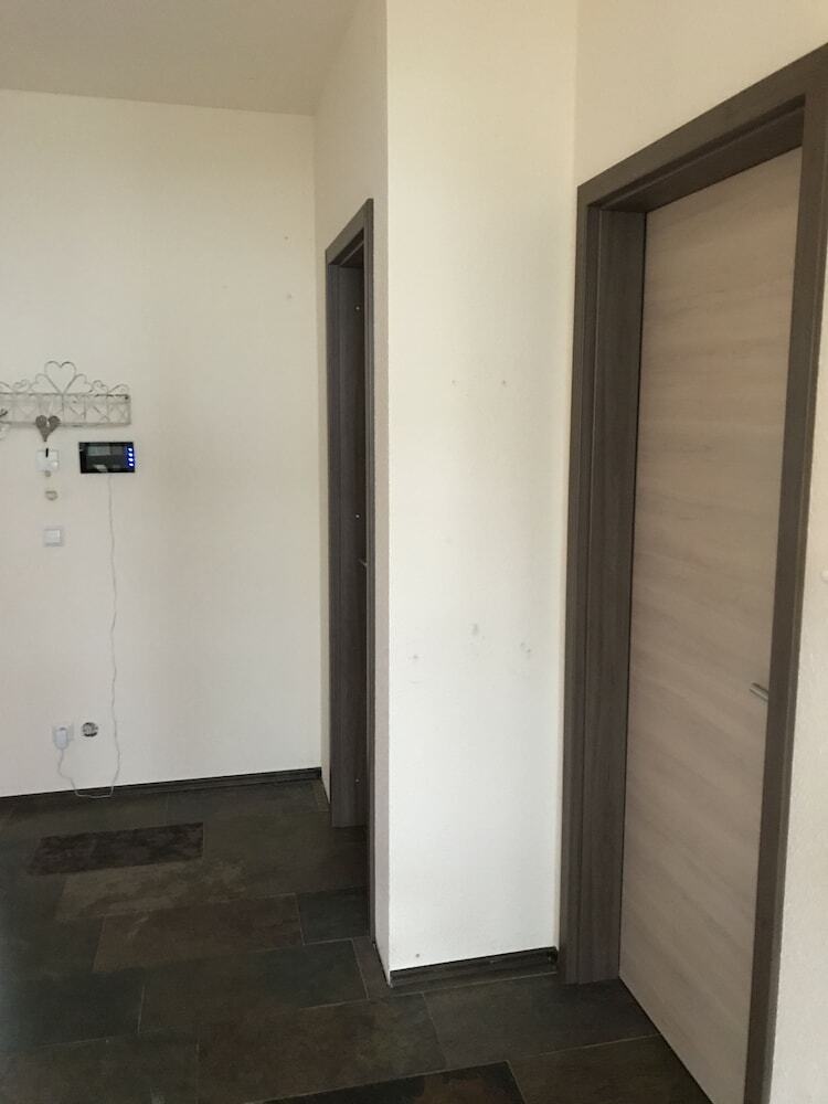 Sch�n Apartments