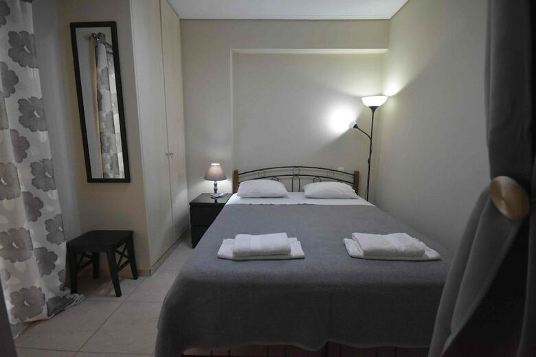 A&j Apartments Athens Airport
