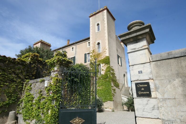 Bed & Breakfast Chateau De Douzens