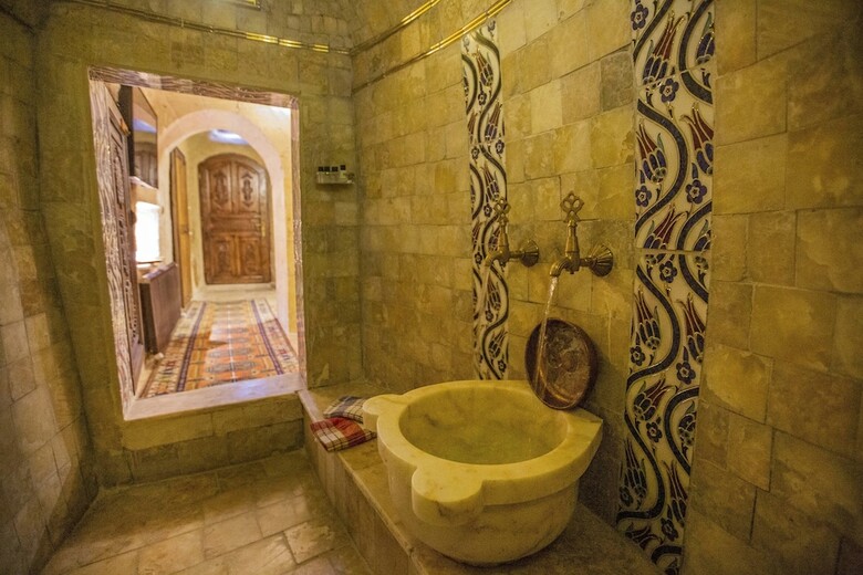 Royal Cave Hotel
