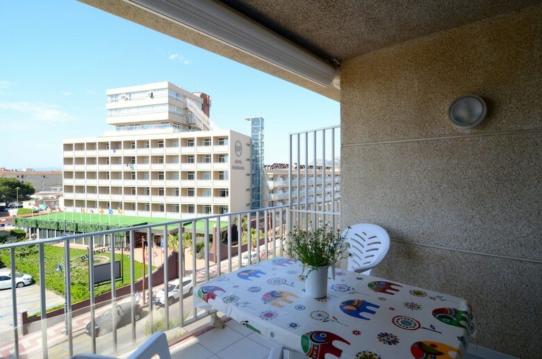 Apartamentos Rocamaura I