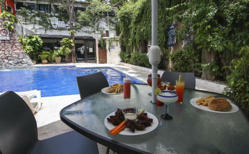 Hotel Xbalamqu� Resort & Spa