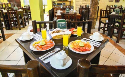 Hotel Xbalamqu� Resort & Spa