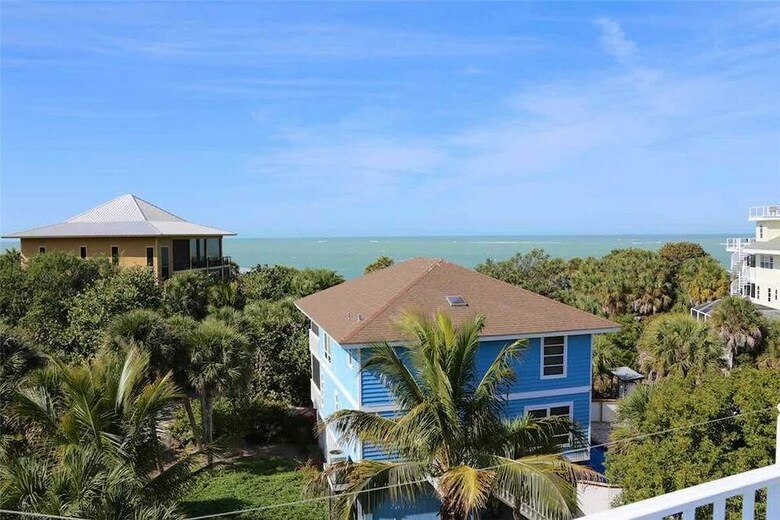 241 Surfside