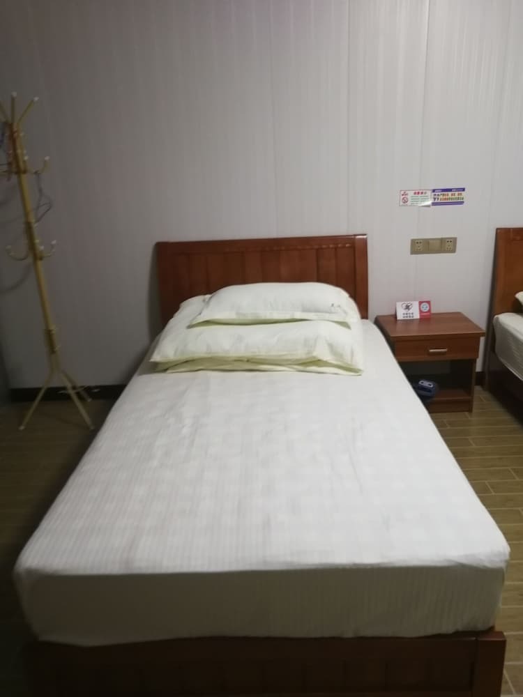 Hotel Lingda Inn