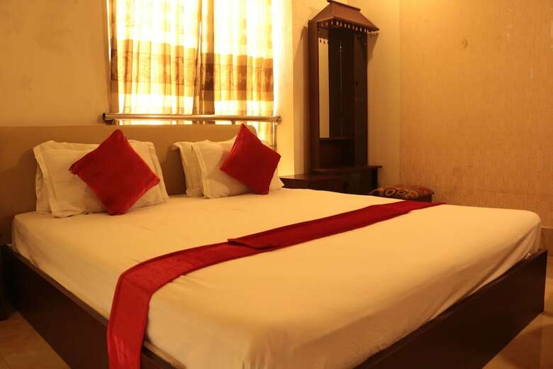 Hotel 78 Firoza Inn