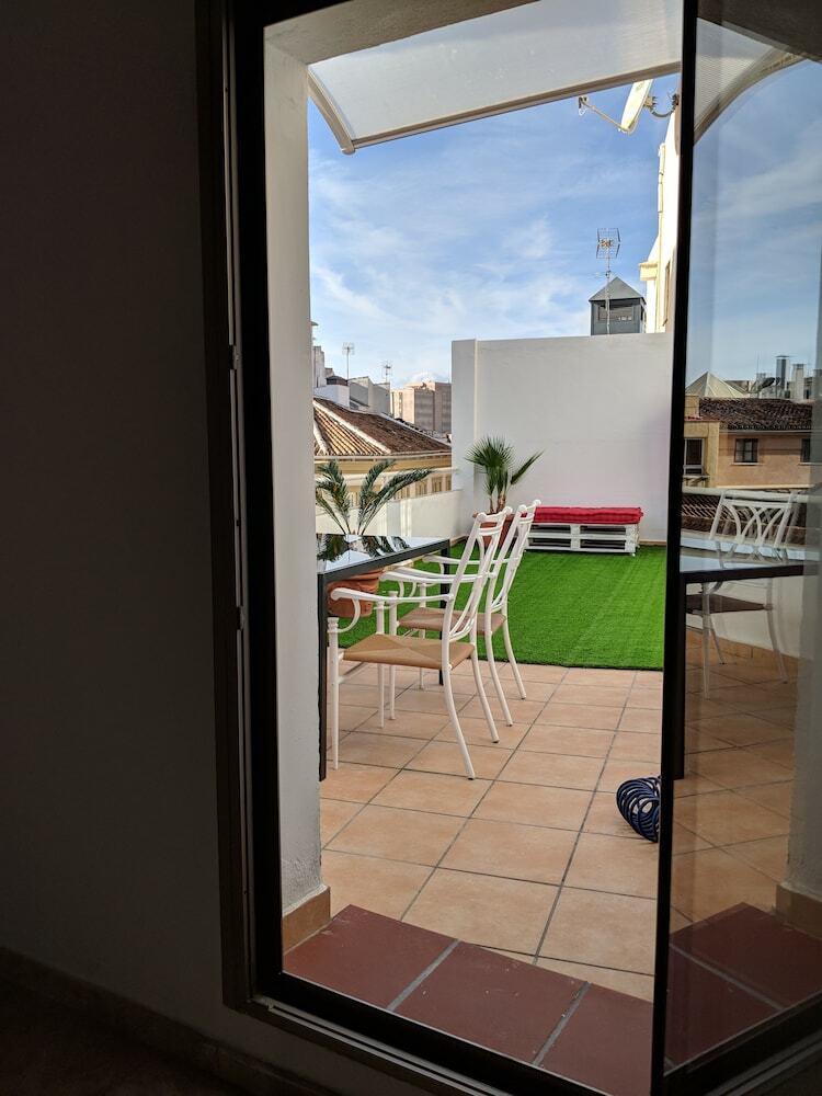 Apartamentos Arc Felix Saenz