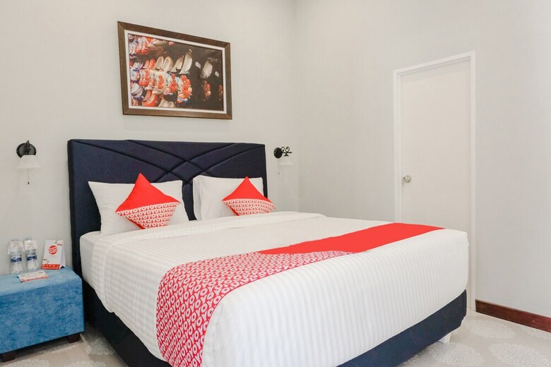 Capital O 802 Omah Londo Hotel & Resort