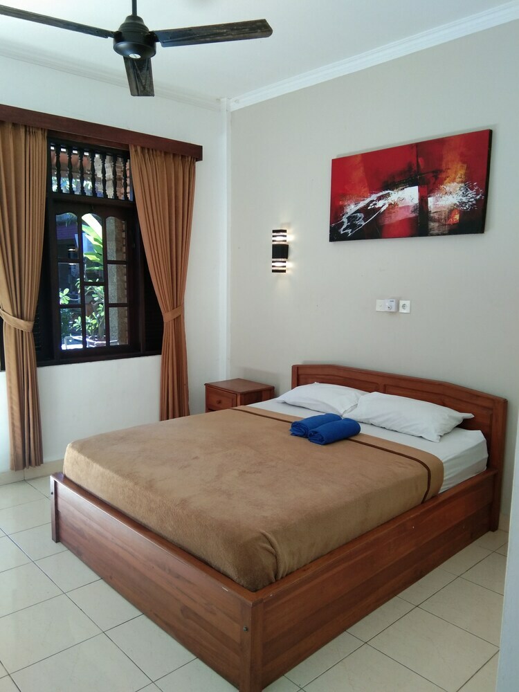 Hotel Tunjung Bali Inn