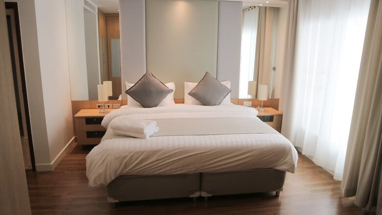 Jj Suites - Your Home On 11