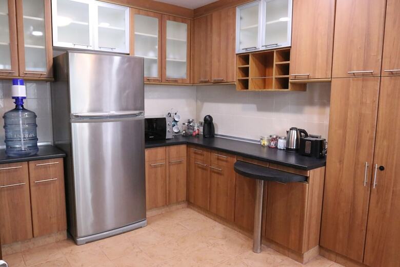 Jj Suites - Your Home On 11